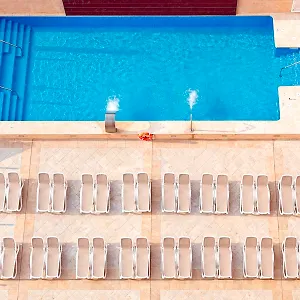 Mll Caribbean Bay Hotell